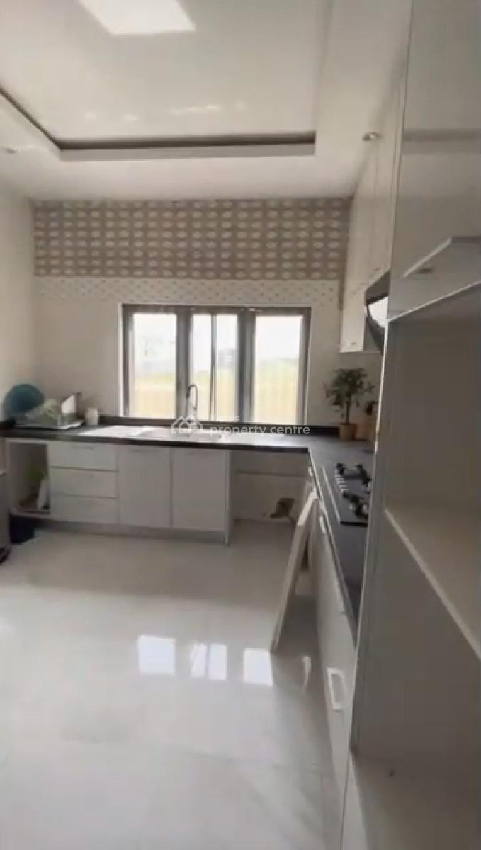 Spacious Luxury 7bedroom (7bedrooms, 3 Living Room and 3 Fitted Kitche, Cowrie Creek Estate, Lekki, Lagos, Semi-detached Duplex for Rent