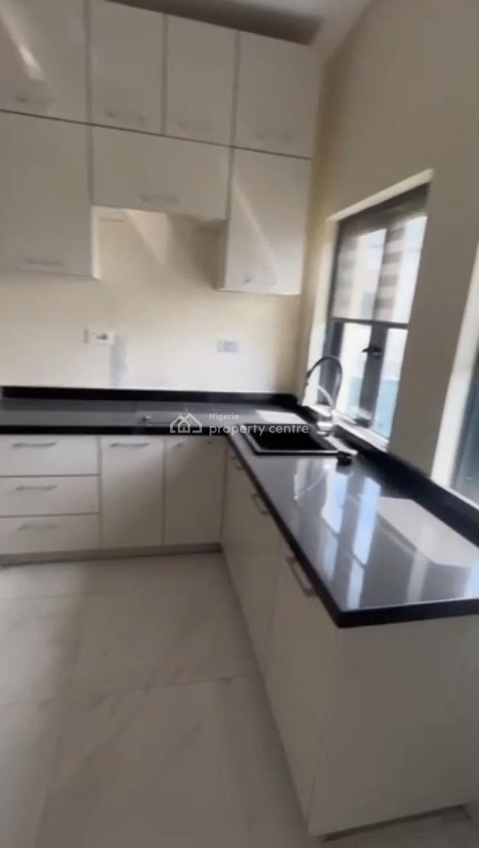 Spacious Luxury 7bedroom (7bedrooms, 3 Living Room and 3 Fitted Kitche, Cowrie Creek Estate, Lekki, Lagos, Semi-detached Duplex for Rent