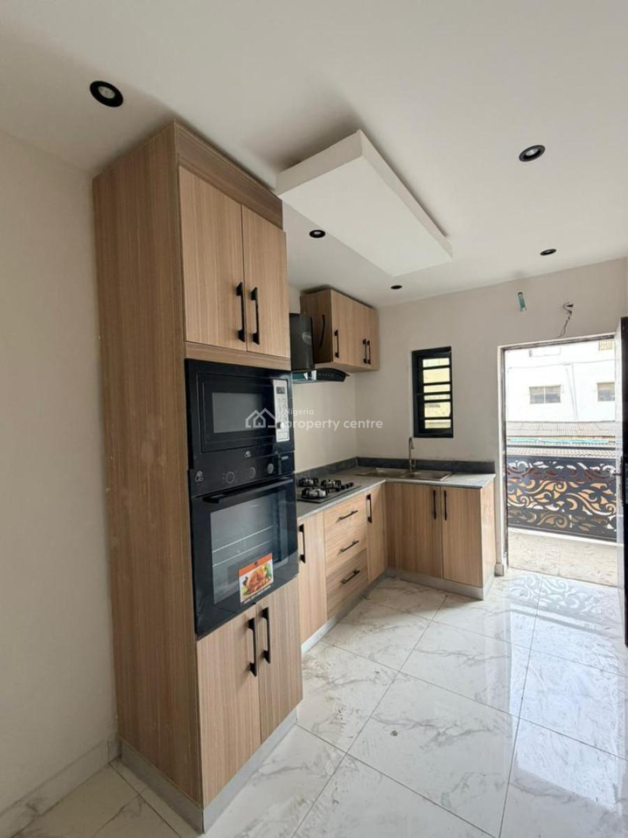 Exquisitely Built 3 Bedroom Apartment in a Gated Estate, Close to Gbagada General Hospital, Gbagada, Lagos, Block of Flats for Sale