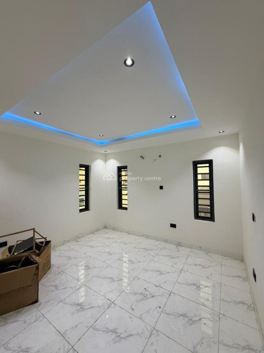 Exquisitely Built 3 Bedroom Apartment in a Gated Estate, Close to Gbagada General Hospital, Gbagada, Lagos, Block of Flats for Sale