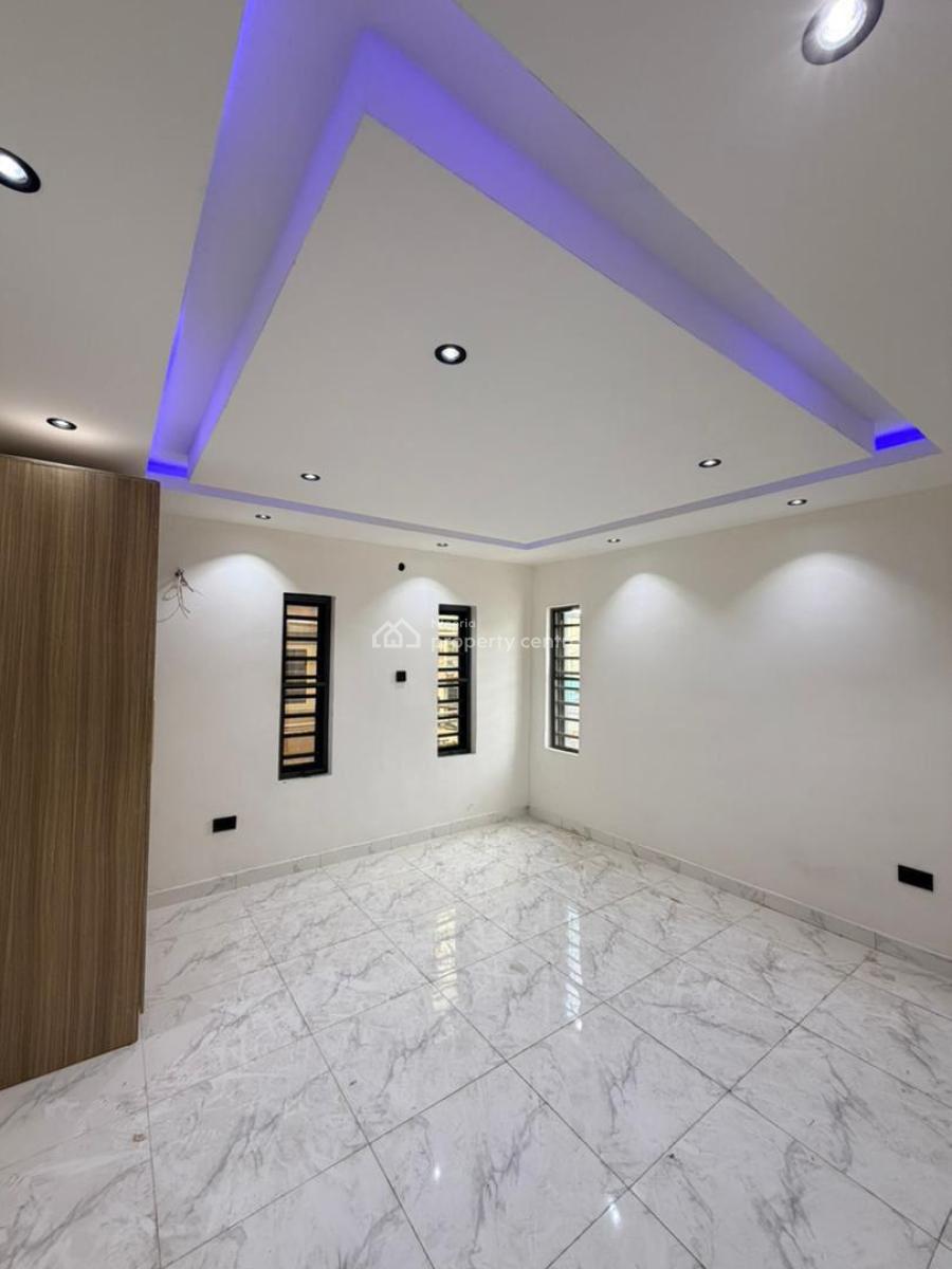 Exquisitely Built 3 Bedroom Apartment in a Gated Estate, Close to Gbagada General Hospital, Gbagada, Lagos, Block of Flats for Sale