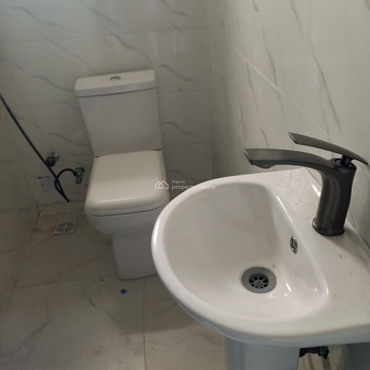 Luxurious and Standard 2bedroom Apartment, Igbeefon Lekki, Lekki, Lagos, Flat / Apartment for Rent