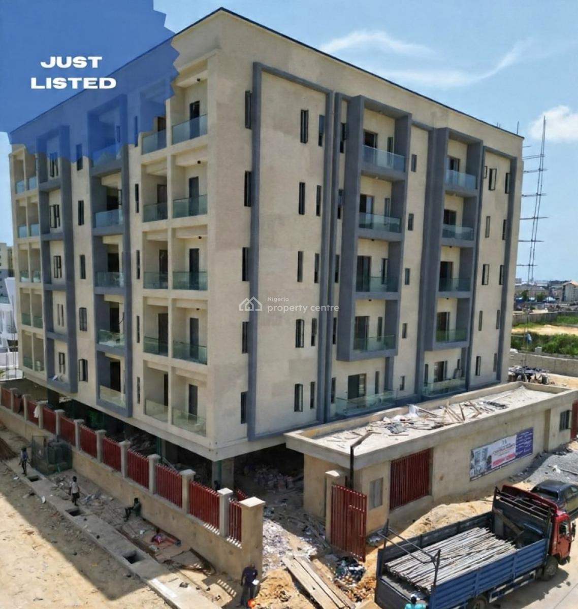 Lovely 2 Bedroom Apartment with Gym, Lekki Phase 1, Lekki Phase 1, Lekki, Lagos, Block of Flats for Sale