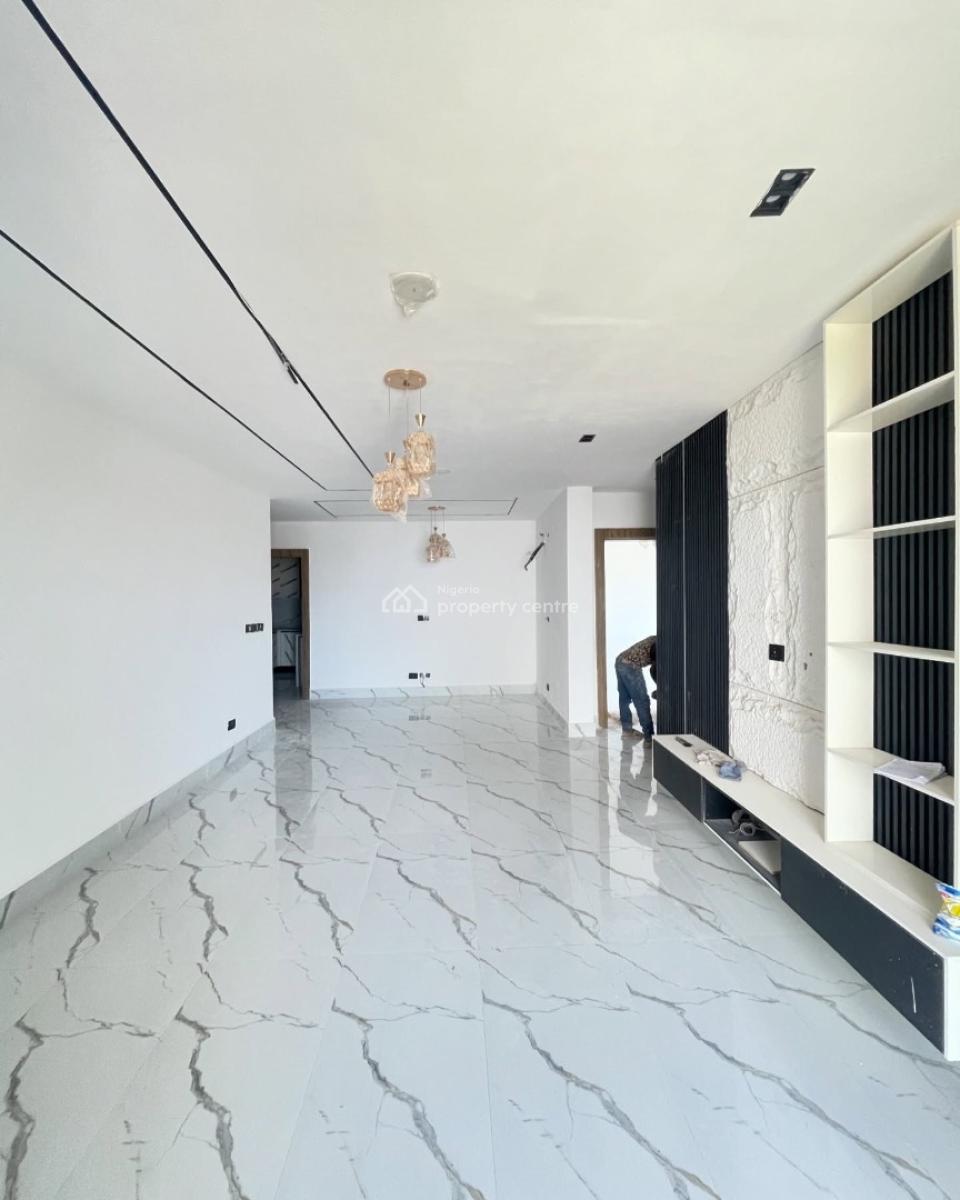 Lovely 2 Bedroom Apartment with Gym, Lekki Phase 1, Lekki Phase 1, Lekki, Lagos, Block of Flats for Sale