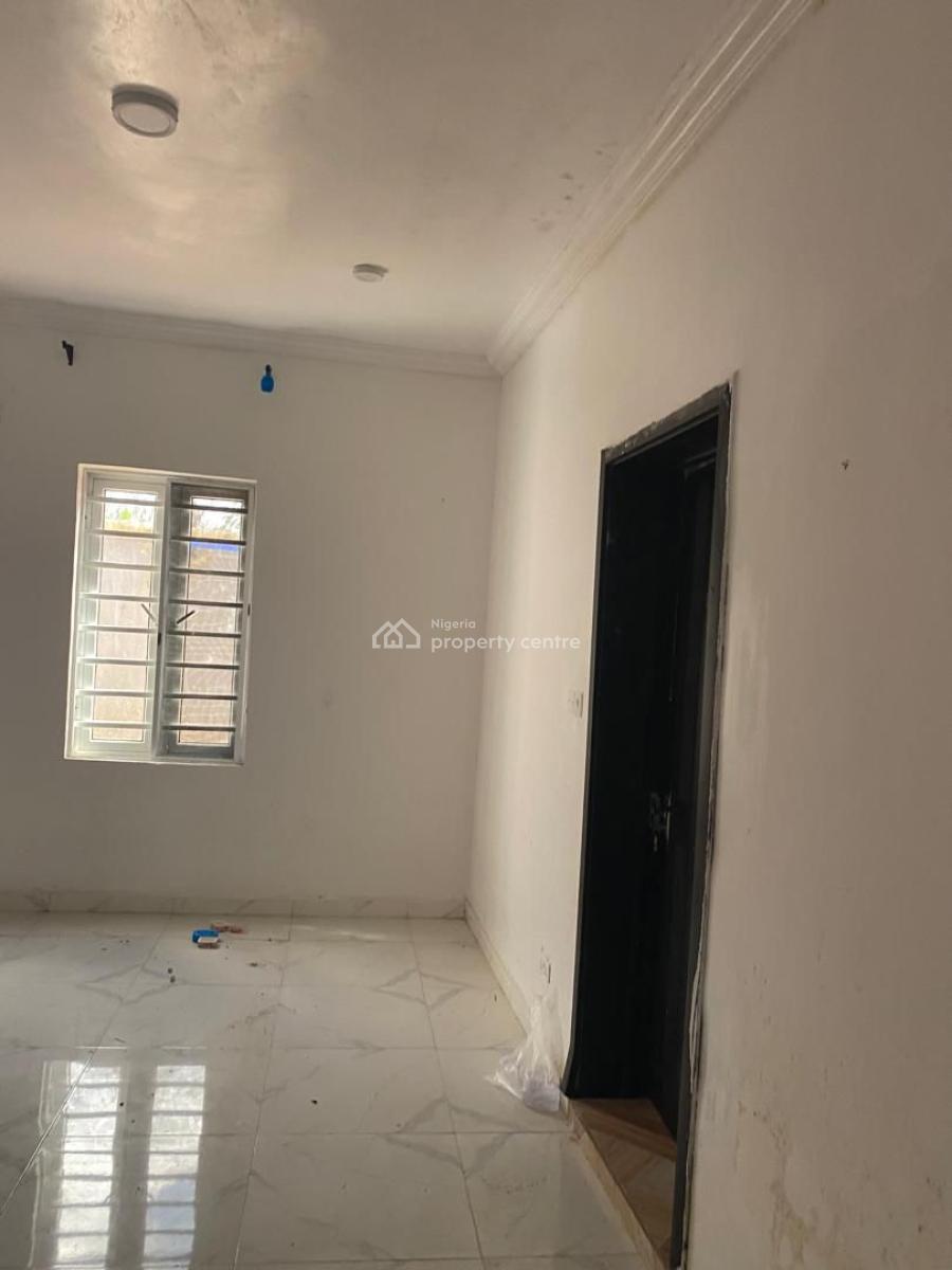 Sharp and Spacious 3 Bedroom Flat in an Estate on Interlocked Road, Sangotedo, Sangotedo, Ajah, Lagos, Flat / Apartment for Rent