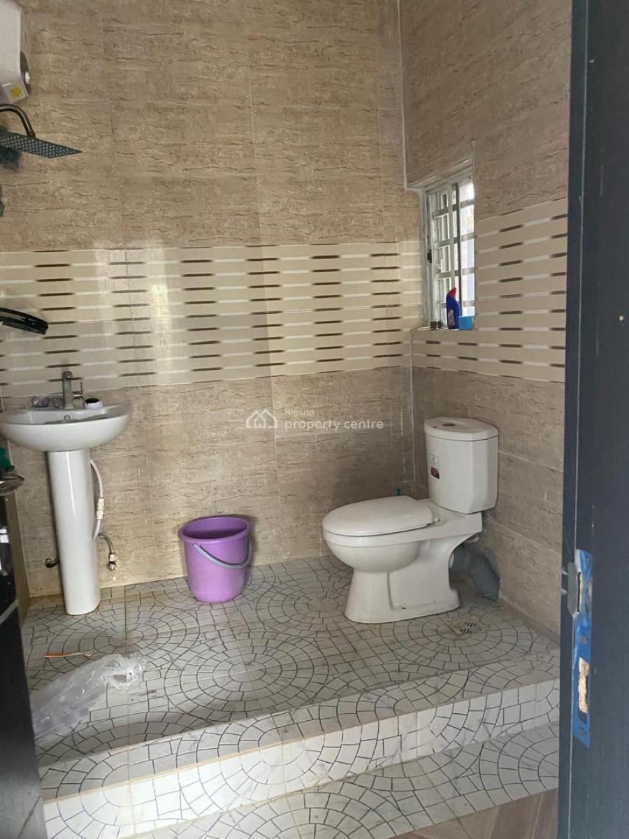 Very Spacious and Sharp 3 Bedroom Apartment, Treasure Estate Sangotedo Ajah, Sangotedo, Ajah, Lagos, Flat / Apartment for Rent