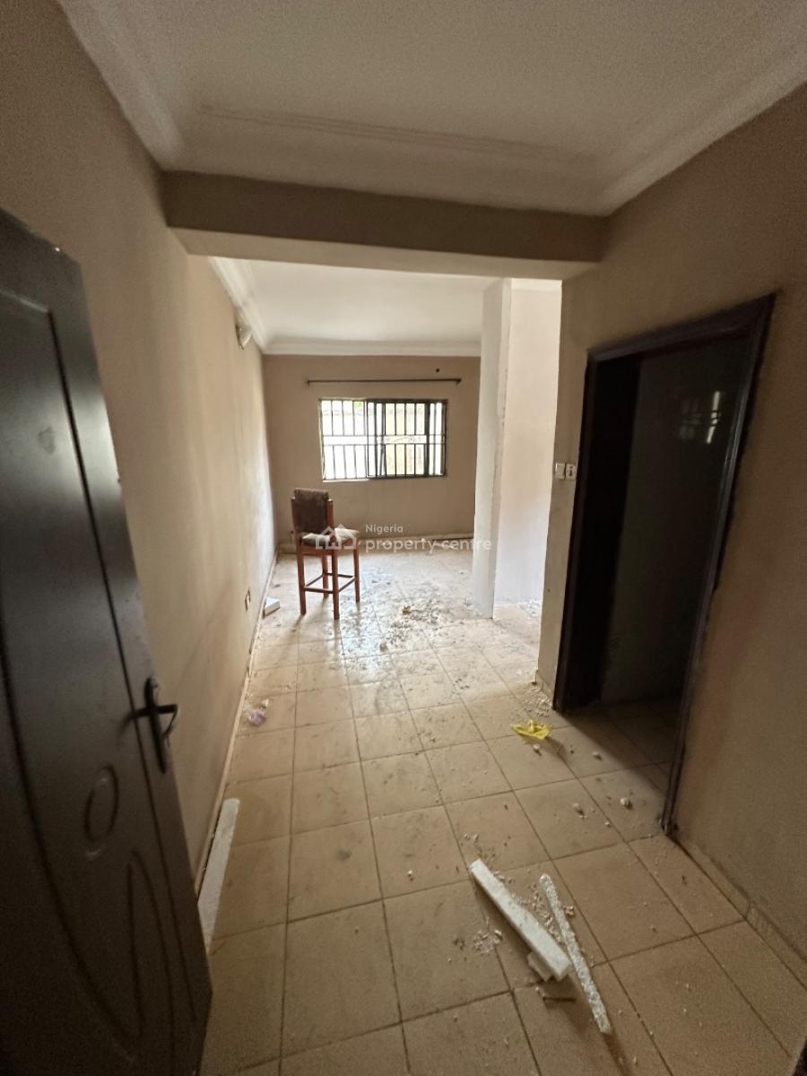 a Standard Room Self Contain Apartment in a Decent Neighborhood, 3rd Avenue Gwarinpa Main, Gwarinpa, Abuja, Self Contain (single Rooms) for Rent