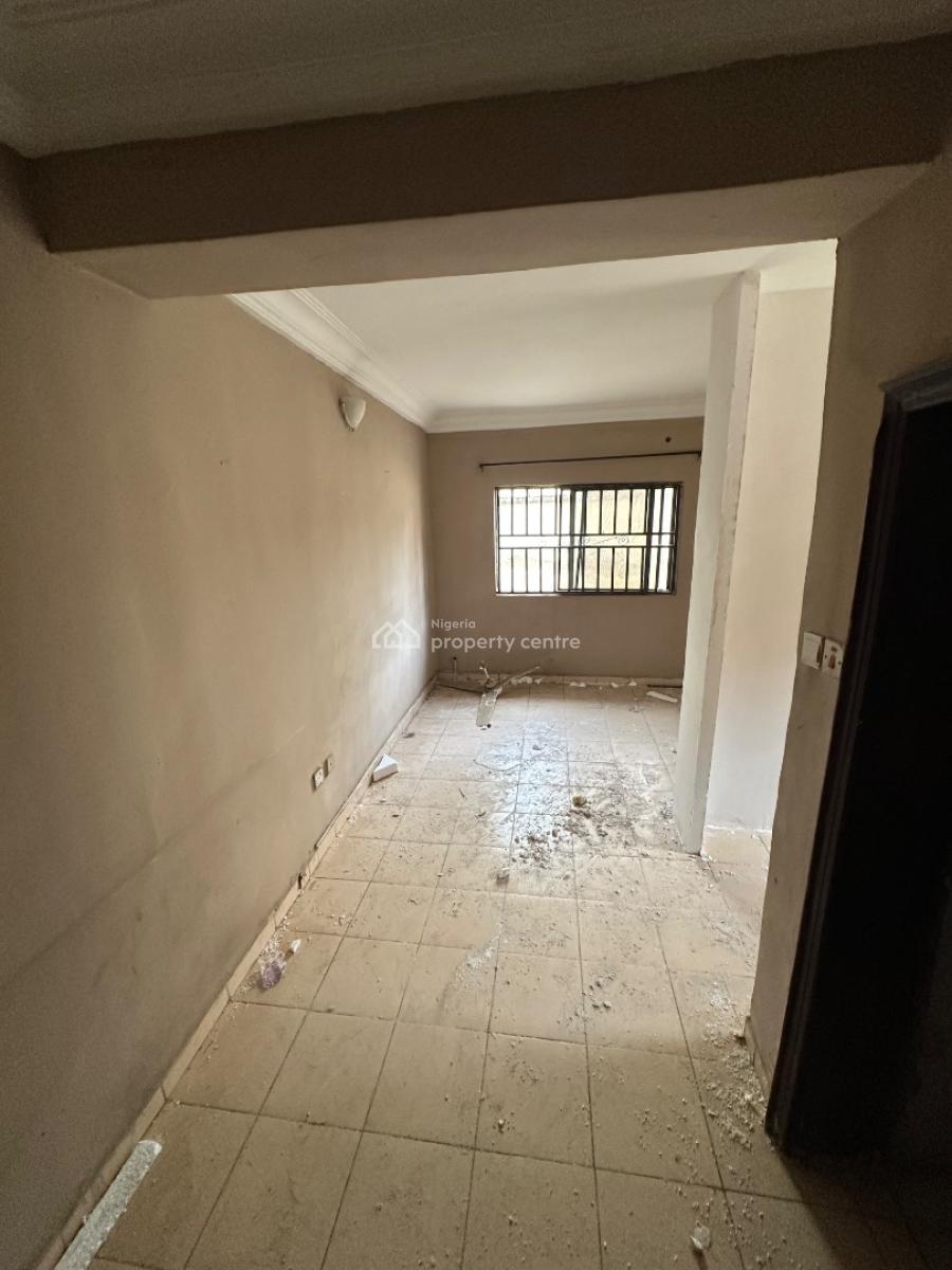 a Standard Room Self Contain Apartment in a Decent Neighborhood, 3rd Avenue Gwarinpa Main, Gwarinpa, Abuja, Self Contain (single Rooms) for Rent