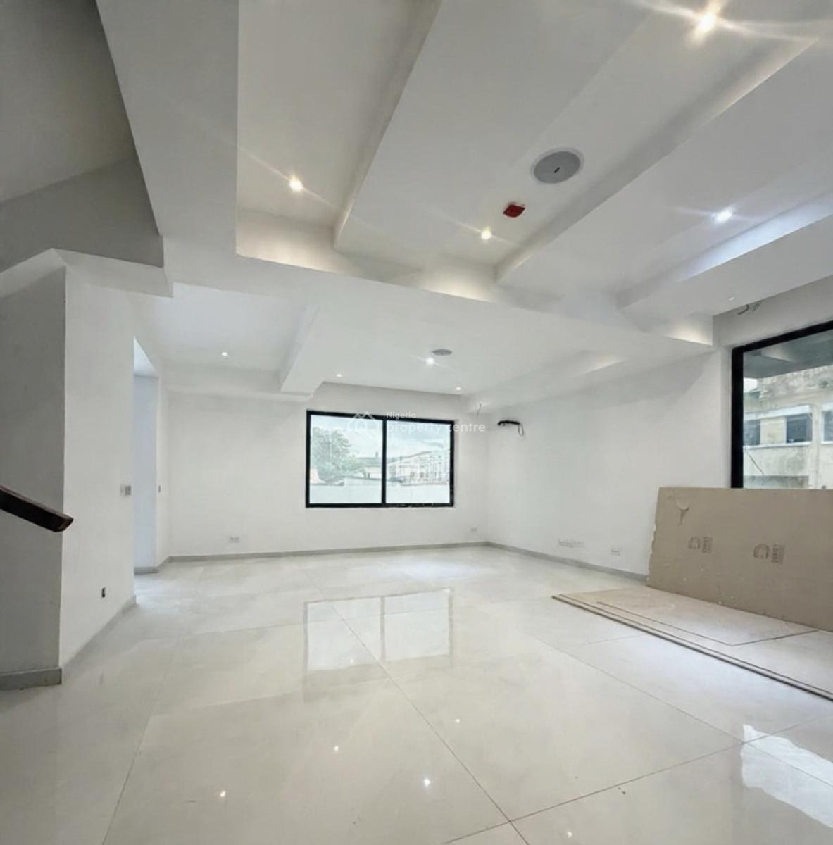 Stunning 4 Bedroom Semi Detached Duplex with Swimming Pool and Bq, Ikoyi, Ikoyi, Lagos, Semi-detached Duplex for Sale