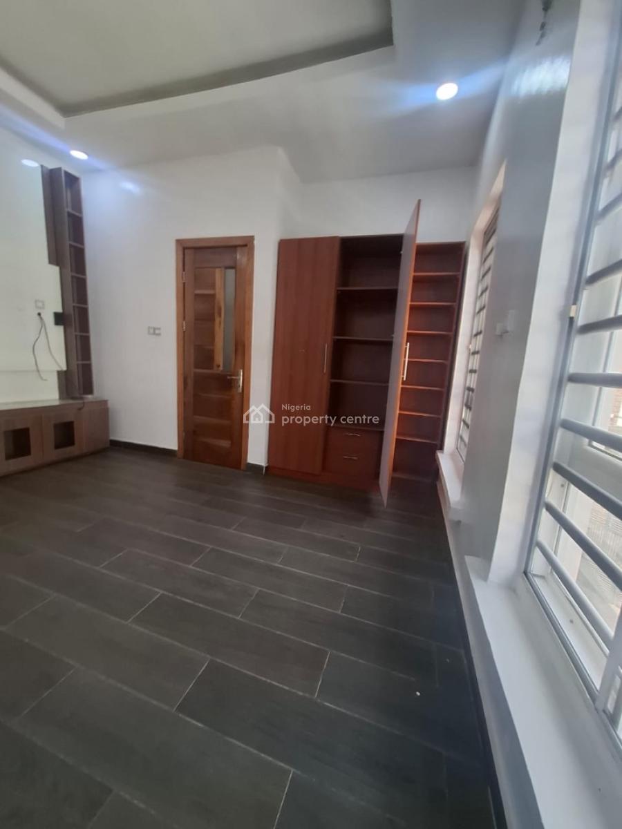 Spacious 4 Bedroom Semi Detached Duplex with Bq in an Estate, Osapa, Lekki, Lagos, Semi-detached Duplex for Sale