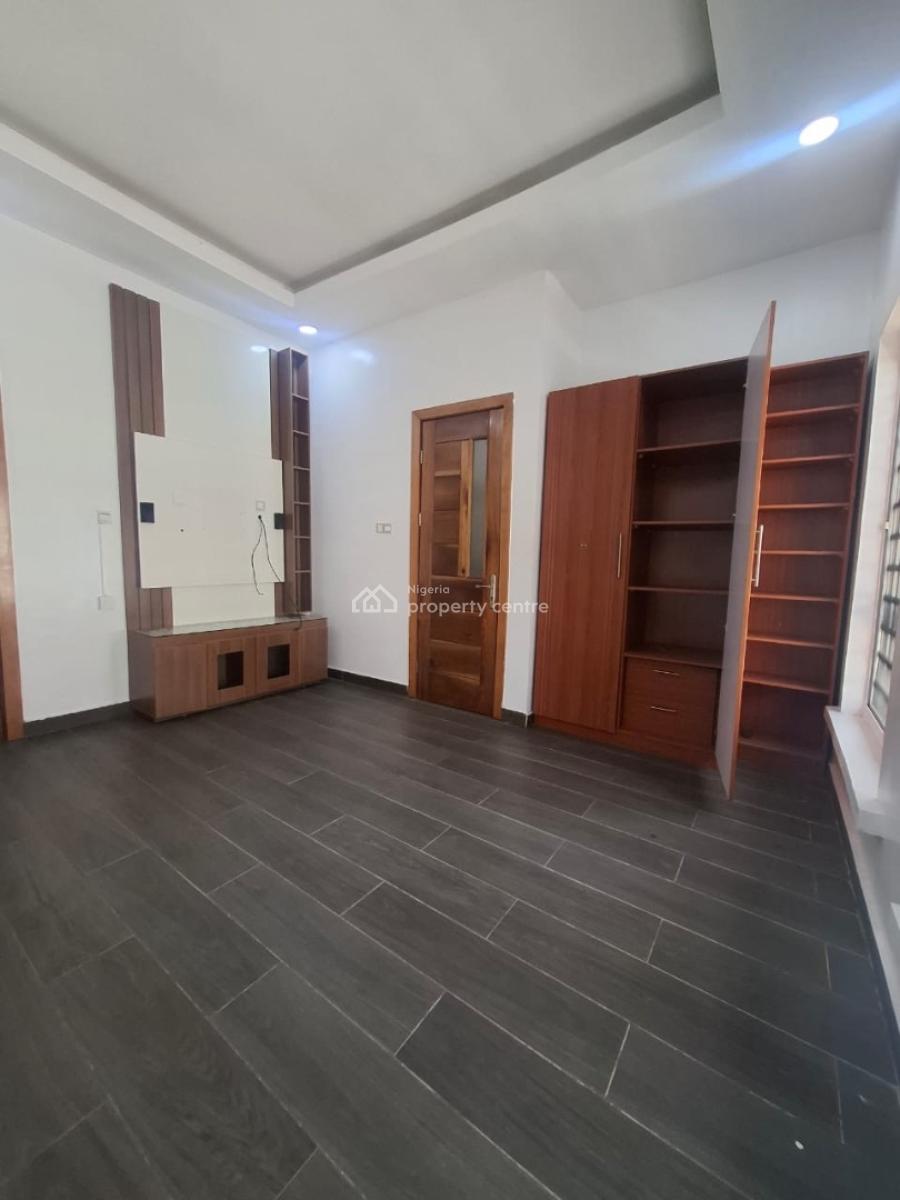 Spacious 4 Bedroom Semi Detached Duplex with Bq in an Estate, Osapa, Lekki, Lagos, Semi-detached Duplex for Sale