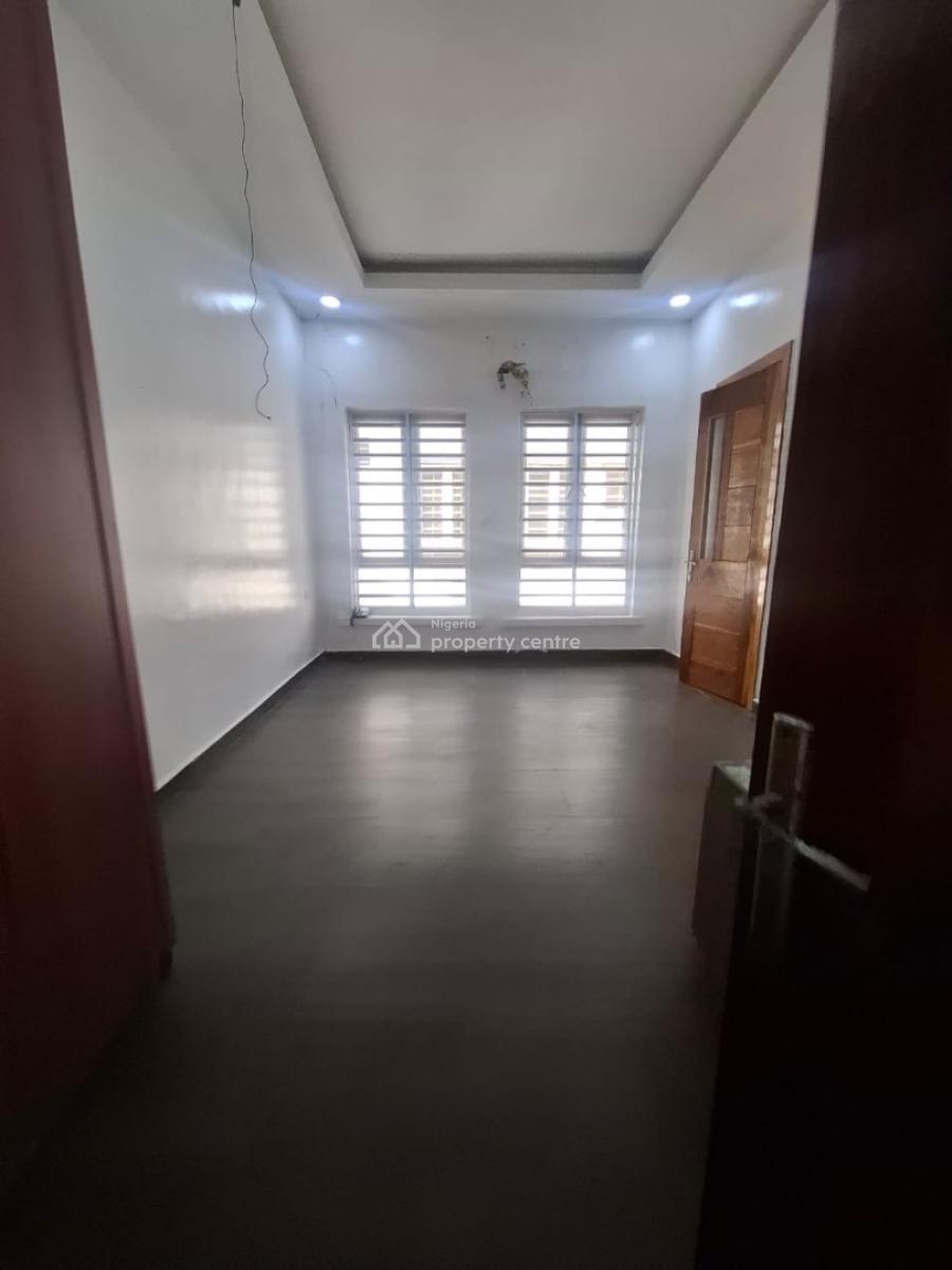 Spacious 4 Bedroom Semi Detached Duplex with Bq in an Estate, Osapa, Lekki, Lagos, Semi-detached Duplex for Sale