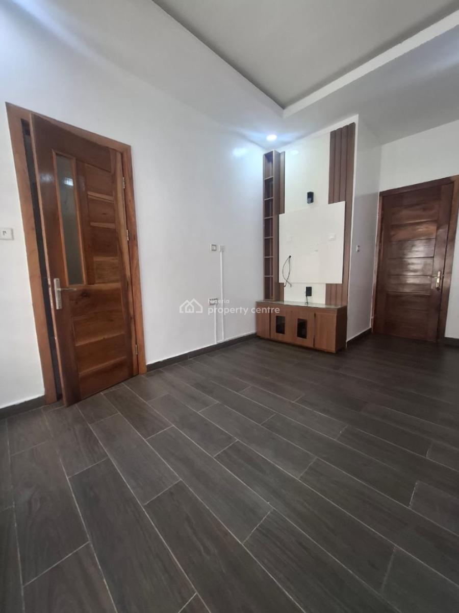 Spacious 4 Bedroom Semi Detached Duplex with Bq in an Estate, Osapa, Lekki, Lagos, Semi-detached Duplex for Sale