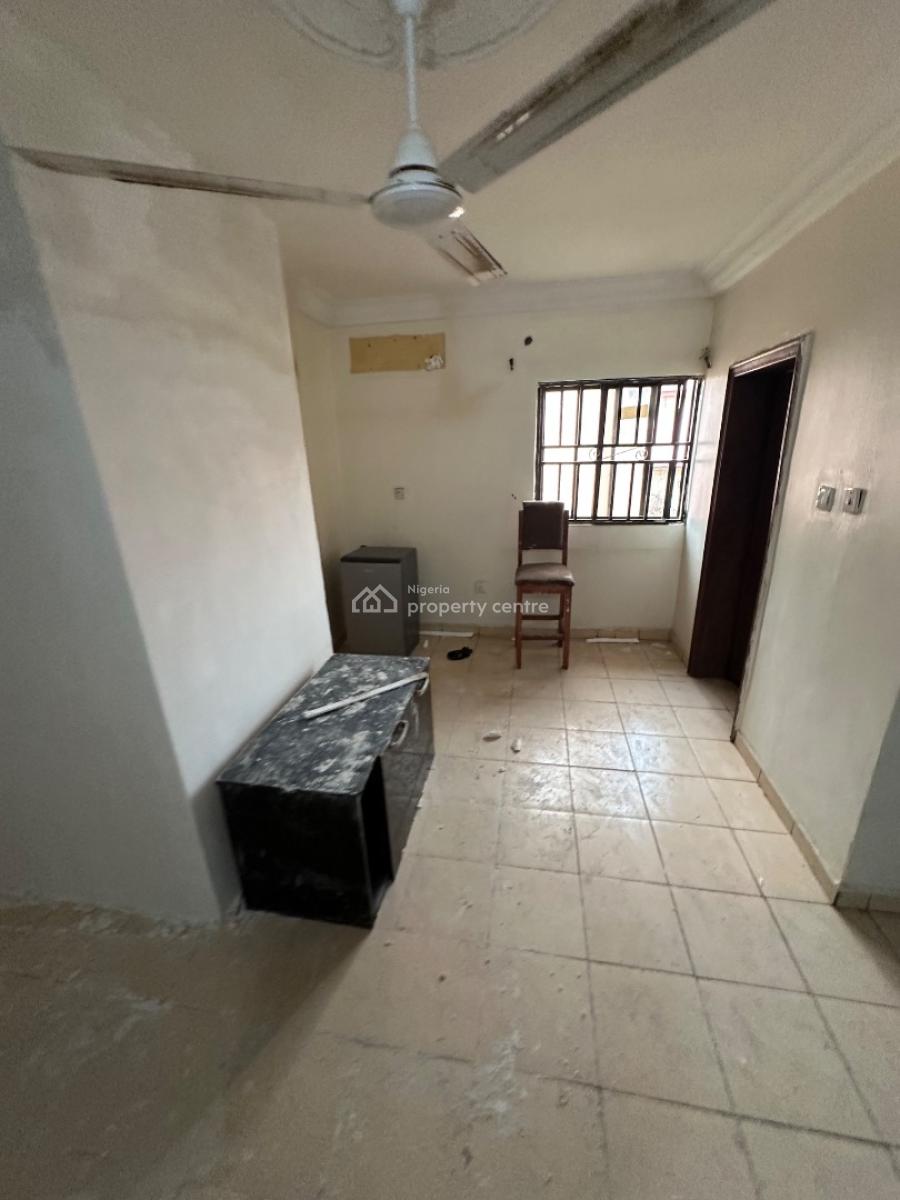 a Standard & Spacious Room Sefcon Apartment in a Decent Environment, 3rd Avenue Main Gwarinpa, Gwarinpa, Abuja, Self Contain (single Rooms) for Rent