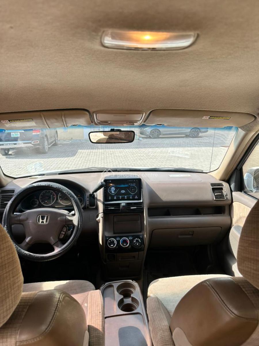 Super Clean Honda C..r.v. 2004 Model, Chevron.., Lekki, Lagos, Commercial Property for Sale