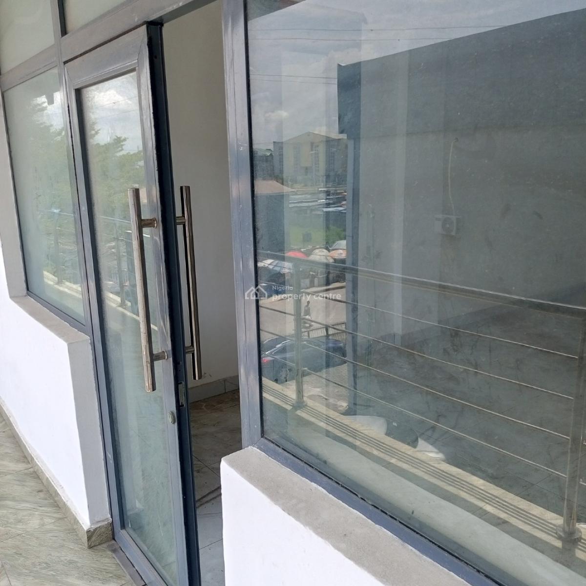 a Sharp and Serene Shop (2nd Floor), Igbeefon Lekki, Lekki, Lagos, Shop for Rent