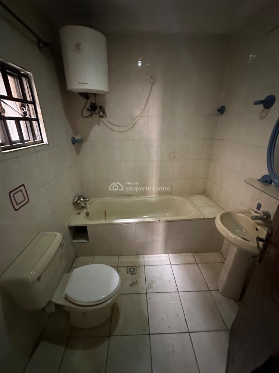 Spacious One Bedroom Apartment in a Decent Neighborhood, 3rd Avenue Main Gwarinpa, Gwarinpa, Abuja, Mini Flat (room and Parlour) for Rent