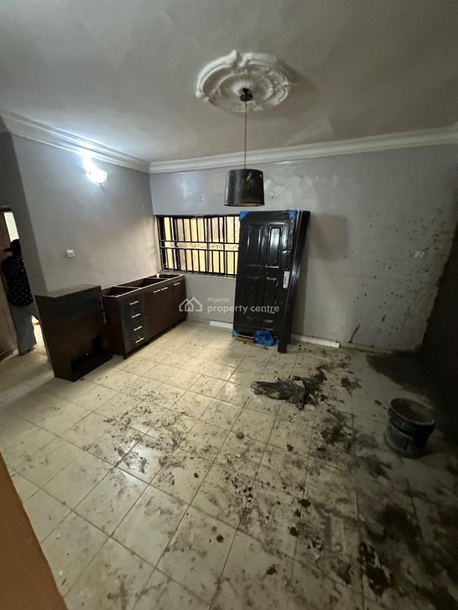 a Mini One Bedroom Apartment in a Decent Neighborhood, 3rd Avenue Main Gwarinpa, Gwarinpa, Abuja, Mini Flat (room and Parlour) for Rent