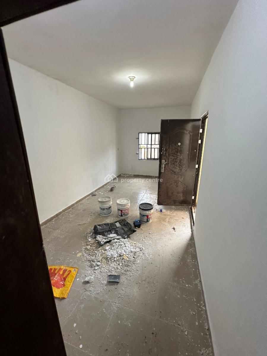 a Mini One Bedroom Apartment in a Decent Neighborhood, 3rd Avenue Main Gwarinpa, Gwarinpa, Abuja, Mini Flat (room and Parlour) for Rent