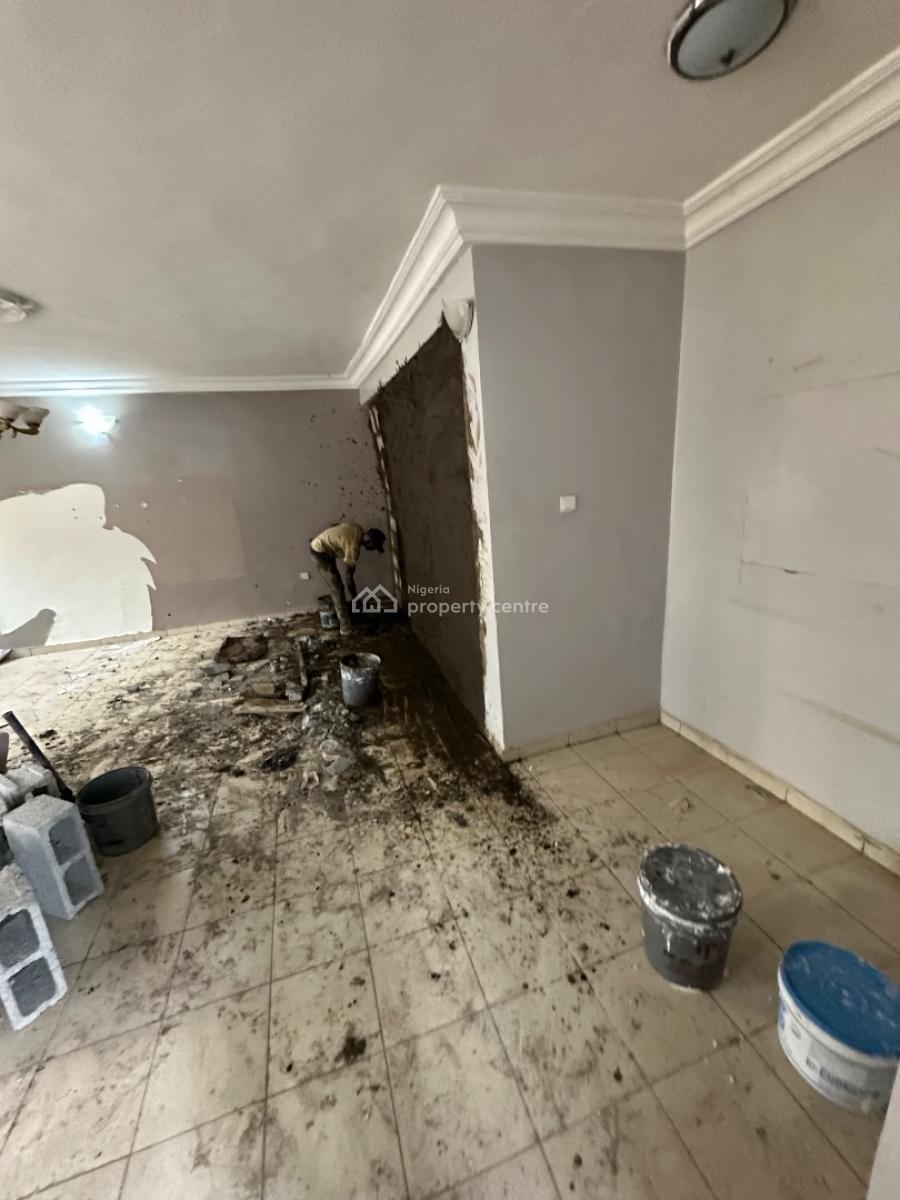 a Very Spacious Room Self Contain Apartment in a Decent Environment, 3rd Avenue Main Gwarinpa, Gwarinpa, Abuja, Self Contain (single Rooms) for Rent