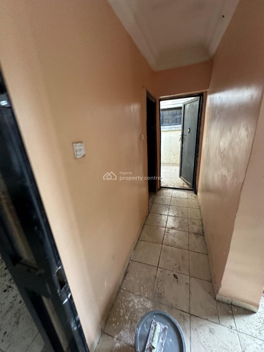 a Very Spacious Room Self Contain Apartment in a Decent Environment, 3rd Avenue Main Gwarinpa, Gwarinpa, Abuja, Self Contain (single Rooms) for Rent