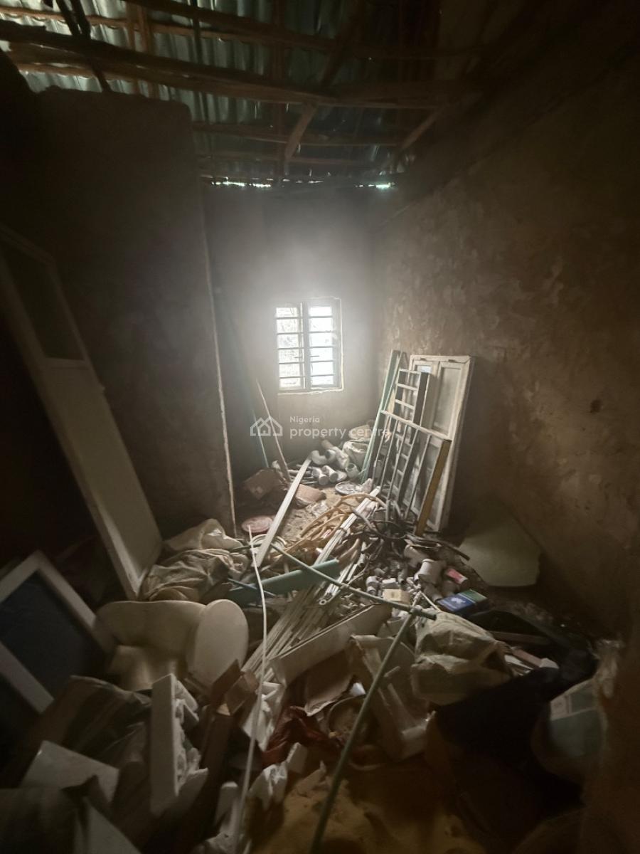 3bedroom Apartment at Sabo, Yaba, Sabo, Yaba, Lagos, Flat / Apartment for Rent