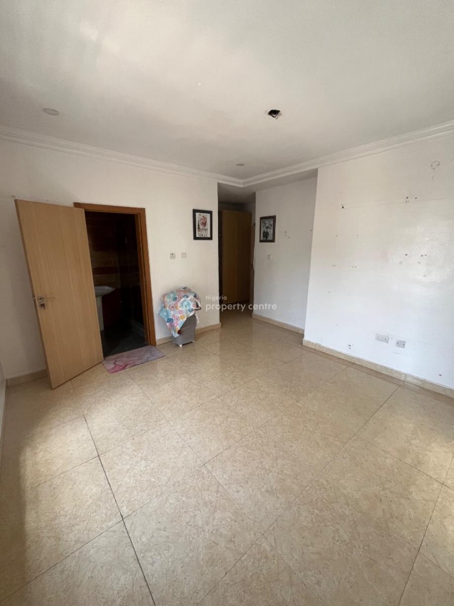 Big Studio Apartment, Off Fola Osibo, Lekki Phase 1, Lekki, Lagos, Self Contain (single Rooms) for Rent