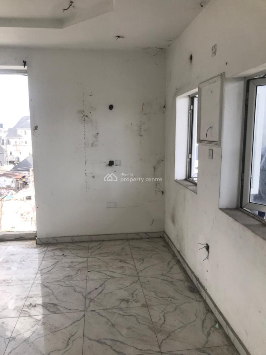 Office Space with Two Toilets, Off Peter  Odili Road, Trans Amadi, Port Harcourt, Rivers, Office Space for Rent