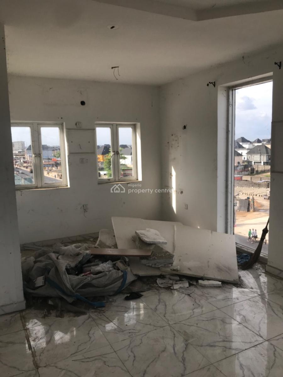 Office Space with Two Toilets, Off Peter  Odili Road, Trans Amadi, Port Harcourt, Rivers, Office Space for Rent