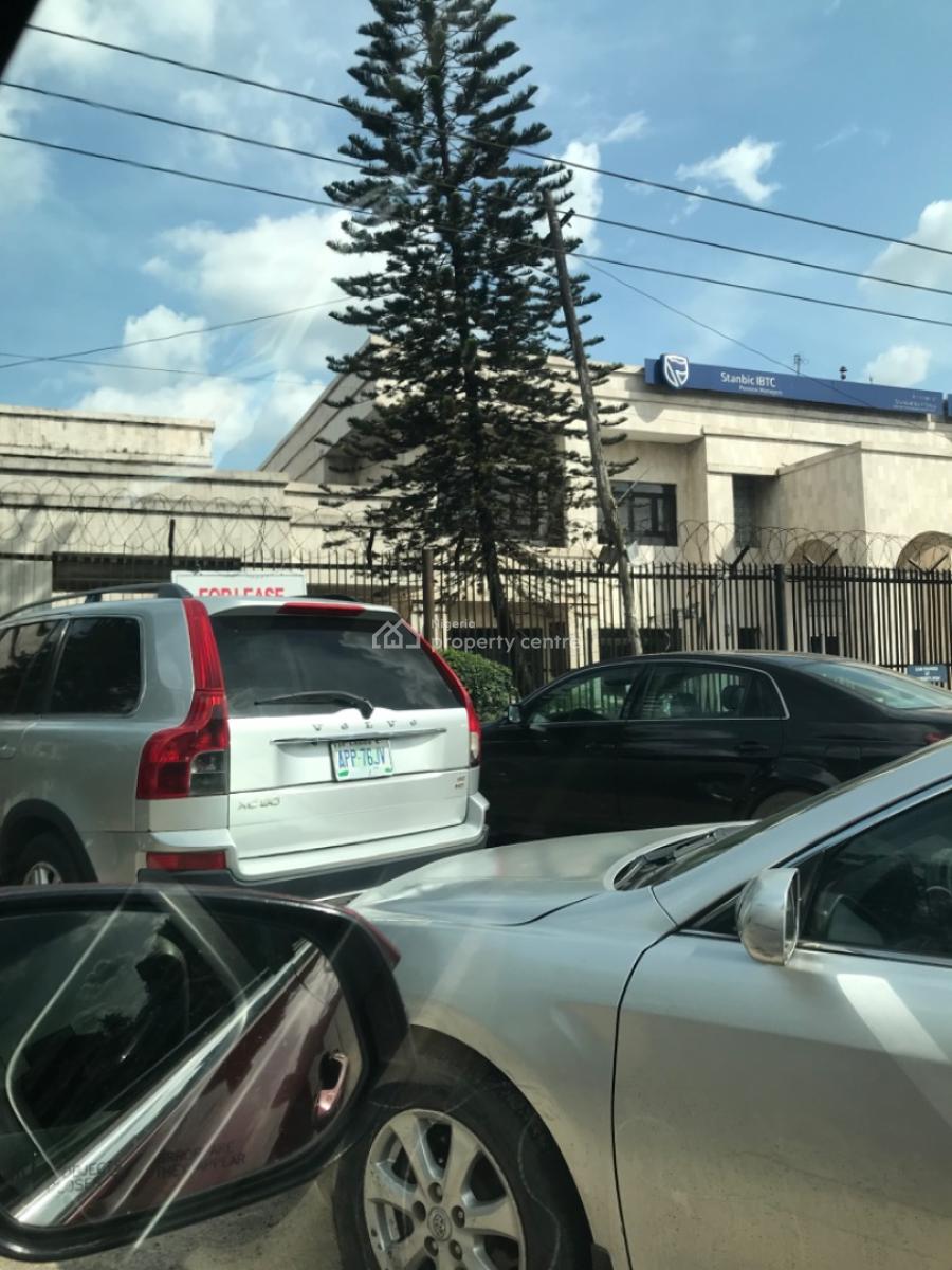 Suitable Office Space for a Bank, Aba Road, Rumuokwurusi, Port Harcourt, Rivers, Office Space for Rent