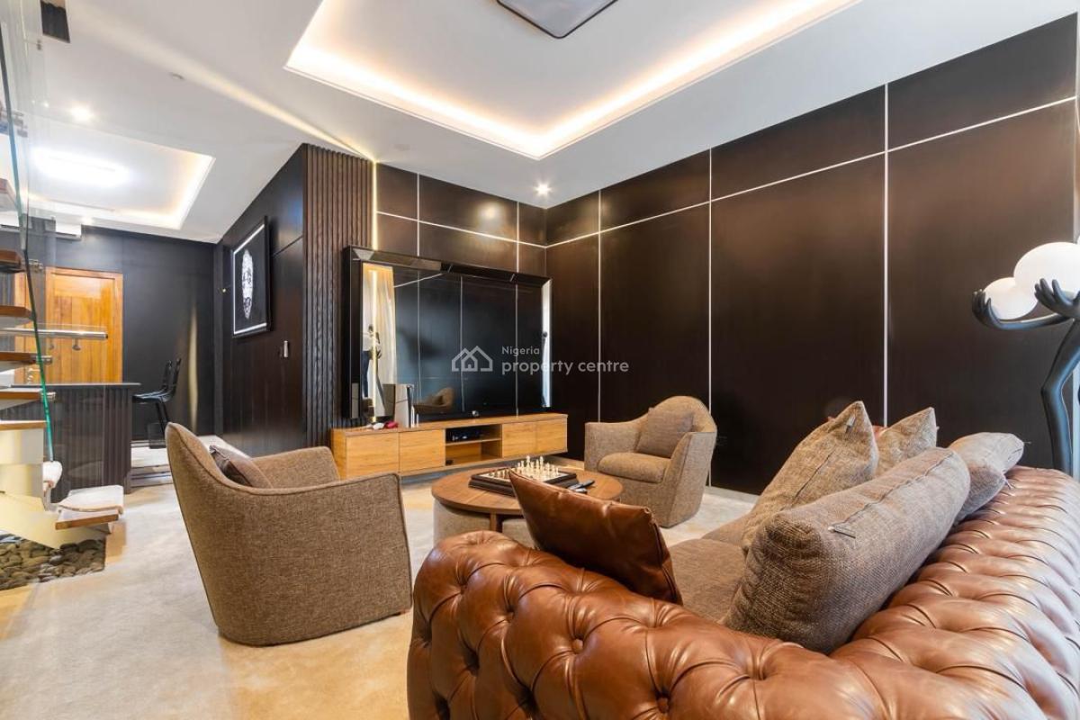 Luxurious 2bedroom Penthouse Maisonette with Ps5 and Swimming Pool, Lekki Phase 1, Lekki, Lagos, Flat / Apartment Short Let