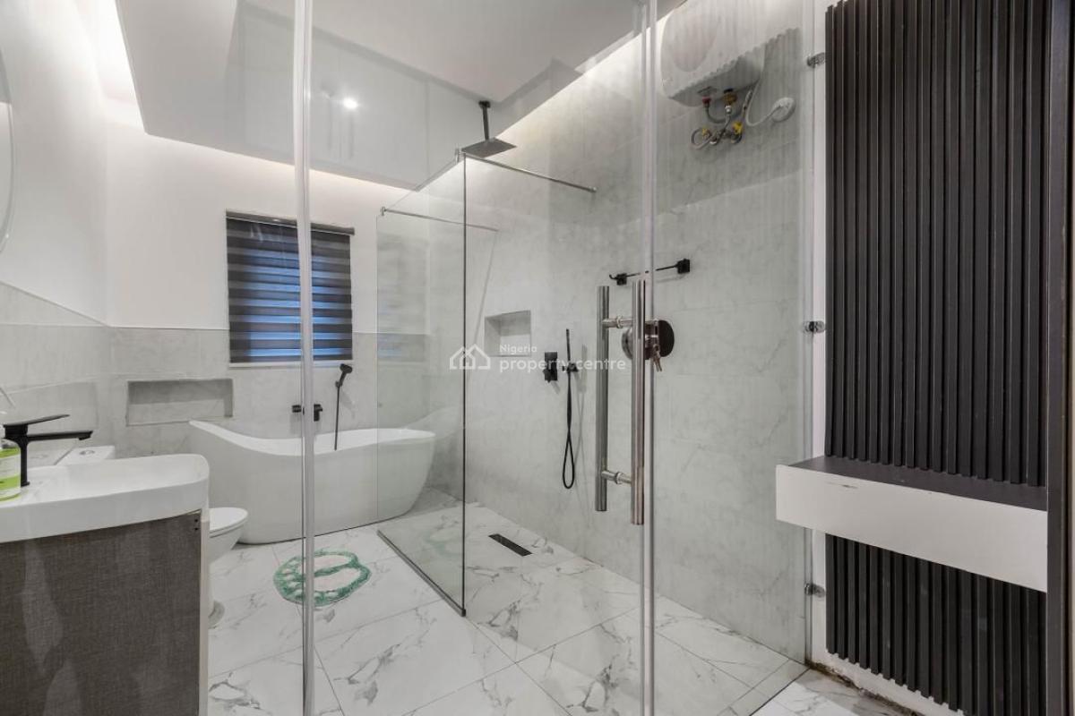 Luxurious 2bedroom Penthouse Maisonette with Ps5 and Swimming Pool, Lekki Phase 1, Lekki, Lagos, Flat / Apartment Short Let