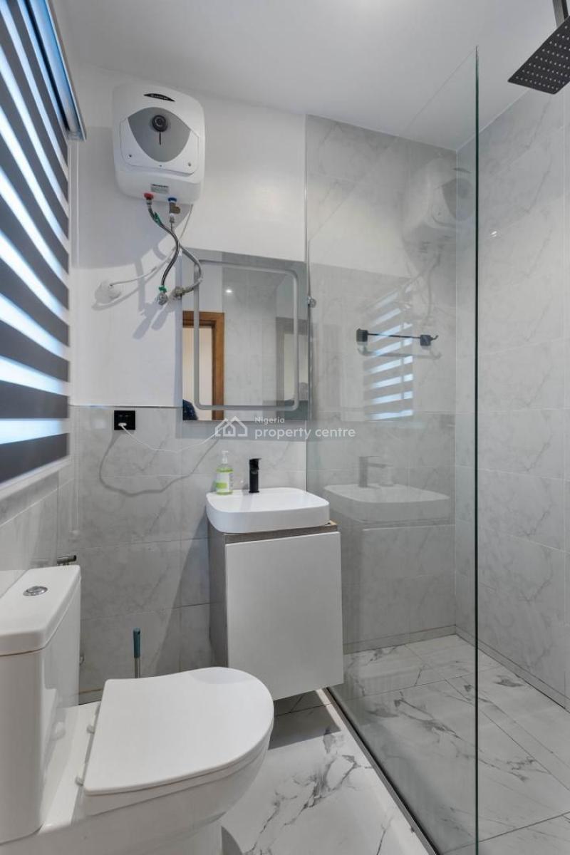 Luxurious 2bedroom Penthouse Maisonette with Ps5 and Swimming Pool, Lekki Phase 1, Lekki, Lagos, Flat / Apartment Short Let