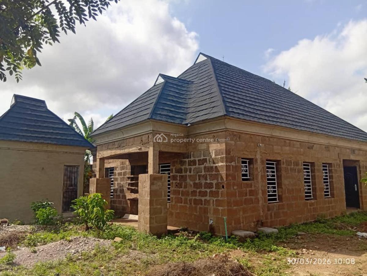 Gerrard Rooted 3 Bedroom Bungalow Very Close to Main Road, Kulodi Area, Alakia, Ibadan, Oyo, Detached Bungalow for Sale