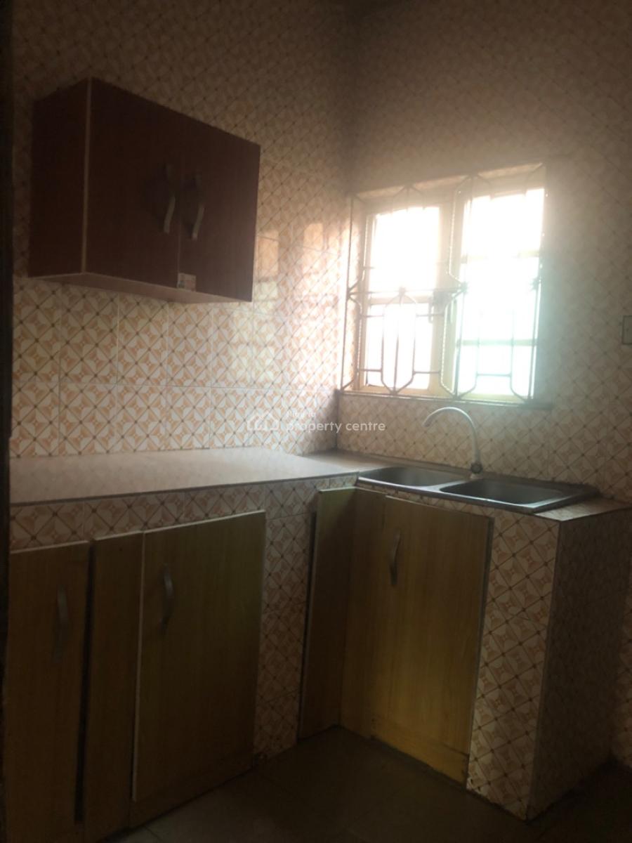 2bedroom at Gasline Area, Magboro Ibasha, Magboro, Ogun, Flat / Apartment for Rent