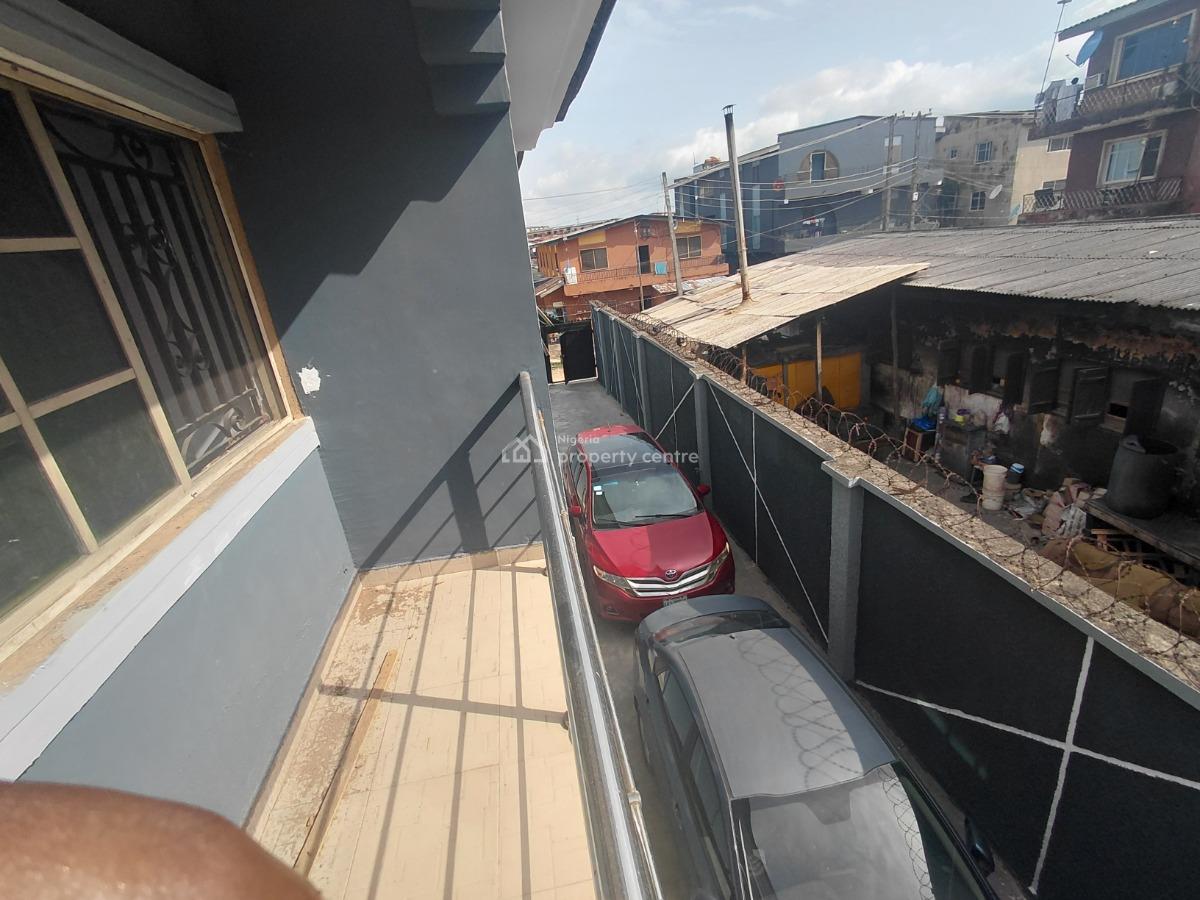 Elegant 3bedroom in The Heart of Alapere, Bakare Street, Alapere, Ketu, Lagos, Flat / Apartment for Rent