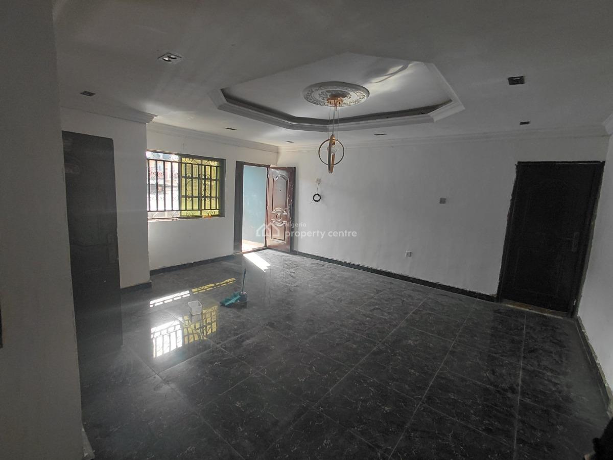 Elegant 3bedroom in The Heart of Alapere, Bakare Street, Alapere, Ketu, Lagos, Flat / Apartment for Rent