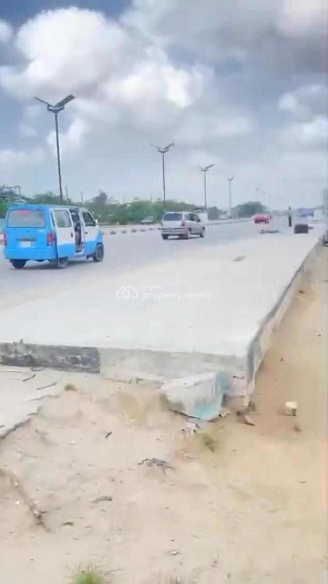Distress Land  Facing Express Lekki Epe Express, Lekki Epe Expressway, Bogije, Ibeju Lekki, Lagos, Mixed-use Land for Sale