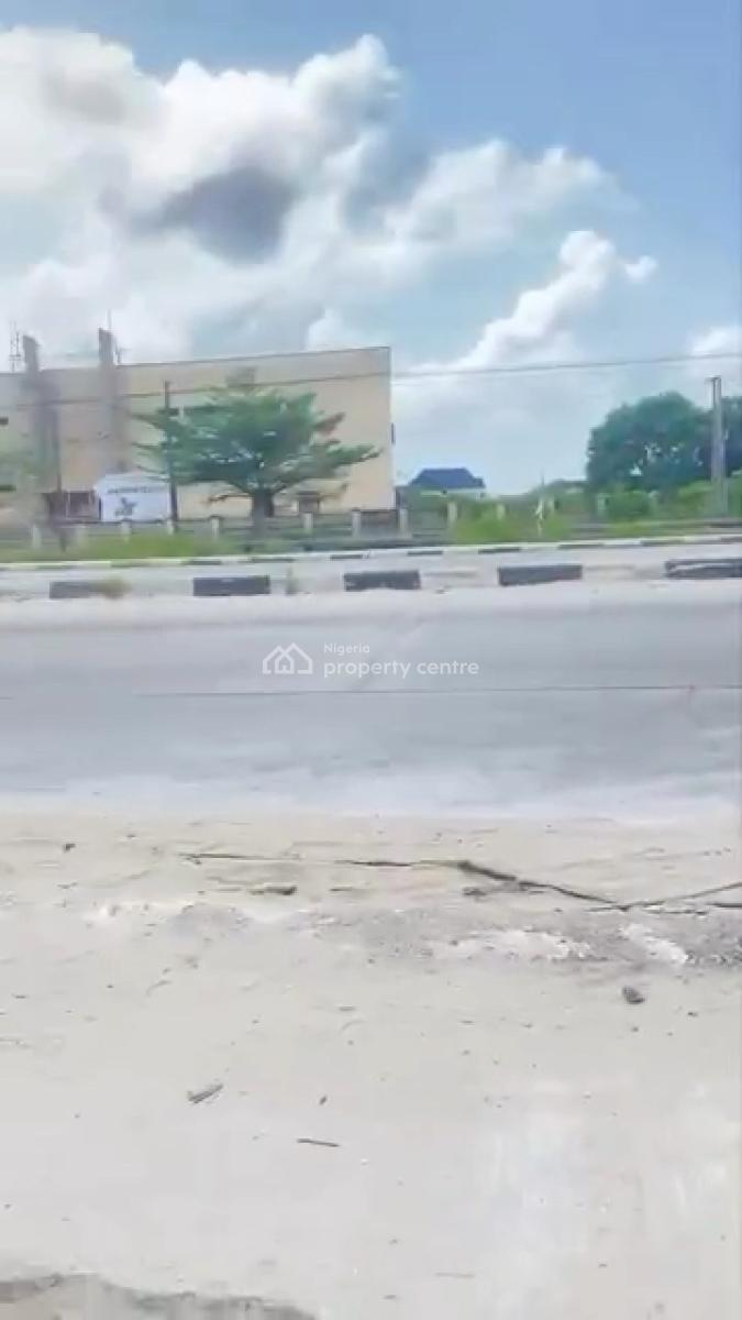 Distress Land  Facing Express Lekki Epe Express, Lekki Epe Expressway, Bogije, Ibeju Lekki, Lagos, Mixed-use Land for Sale