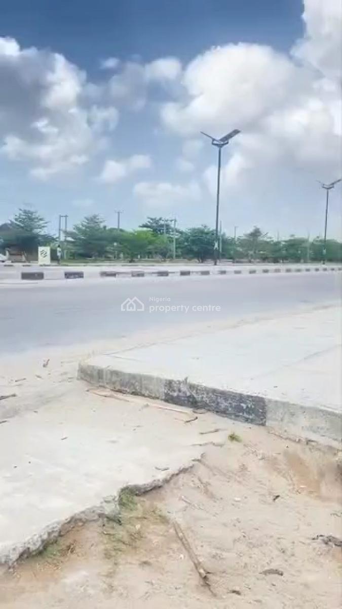 Distress Land  Facing Express Lekki Epe Express, Lekki Epe Expressway, Bogije, Ibeju Lekki, Lagos, Mixed-use Land for Sale