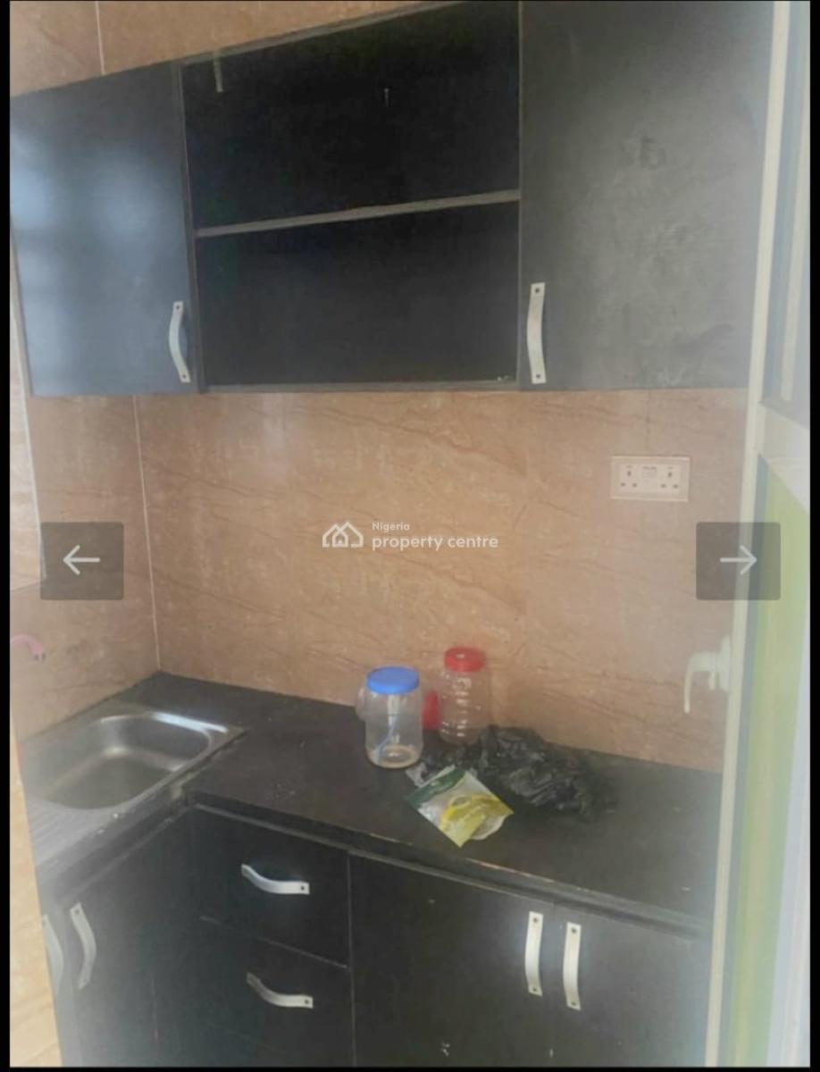 a Nice Self Contain, Lekki, Lagos, Self Contain (single Rooms) for Rent