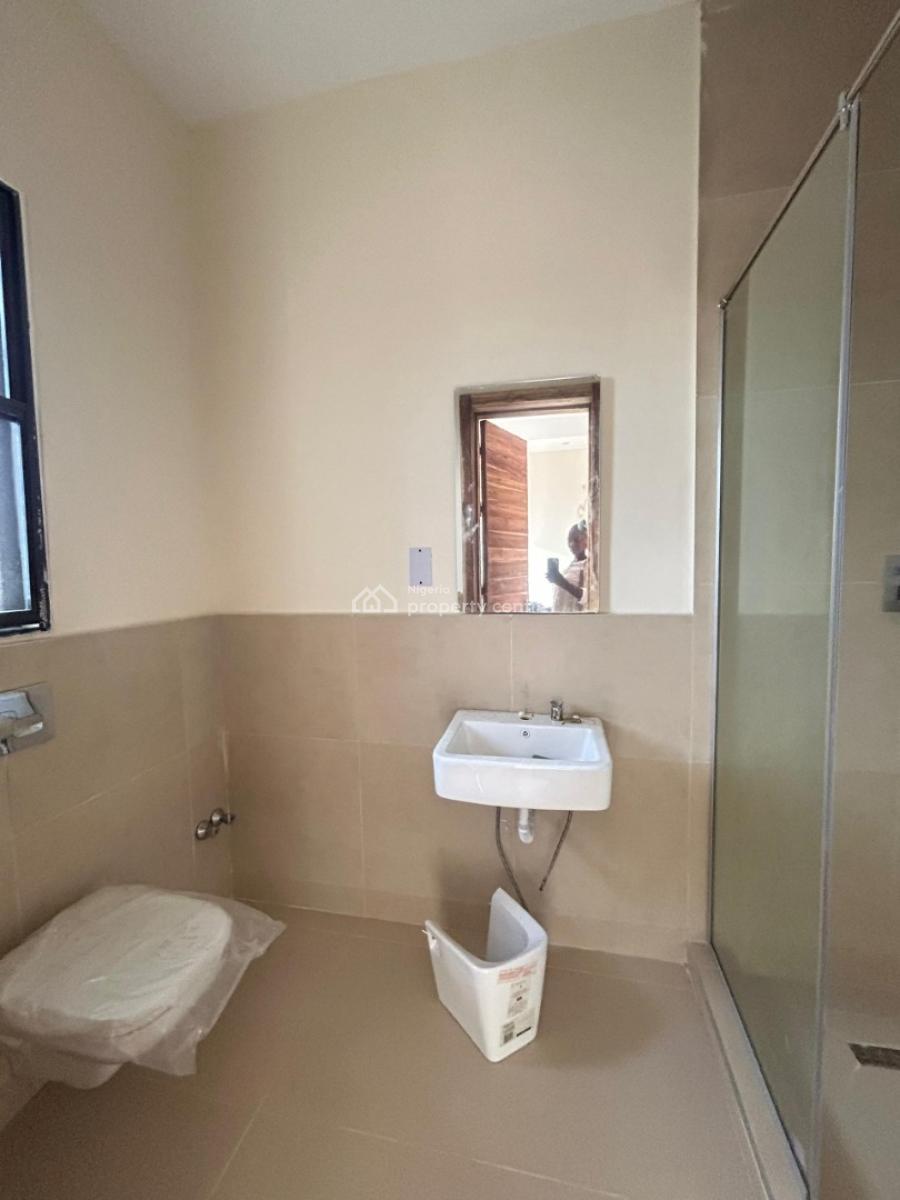 Newly Built Serviced 1bedroom Apartment with Gym and Pool, Victoria Island (vi), Lagos, Flat / Apartment for Rent