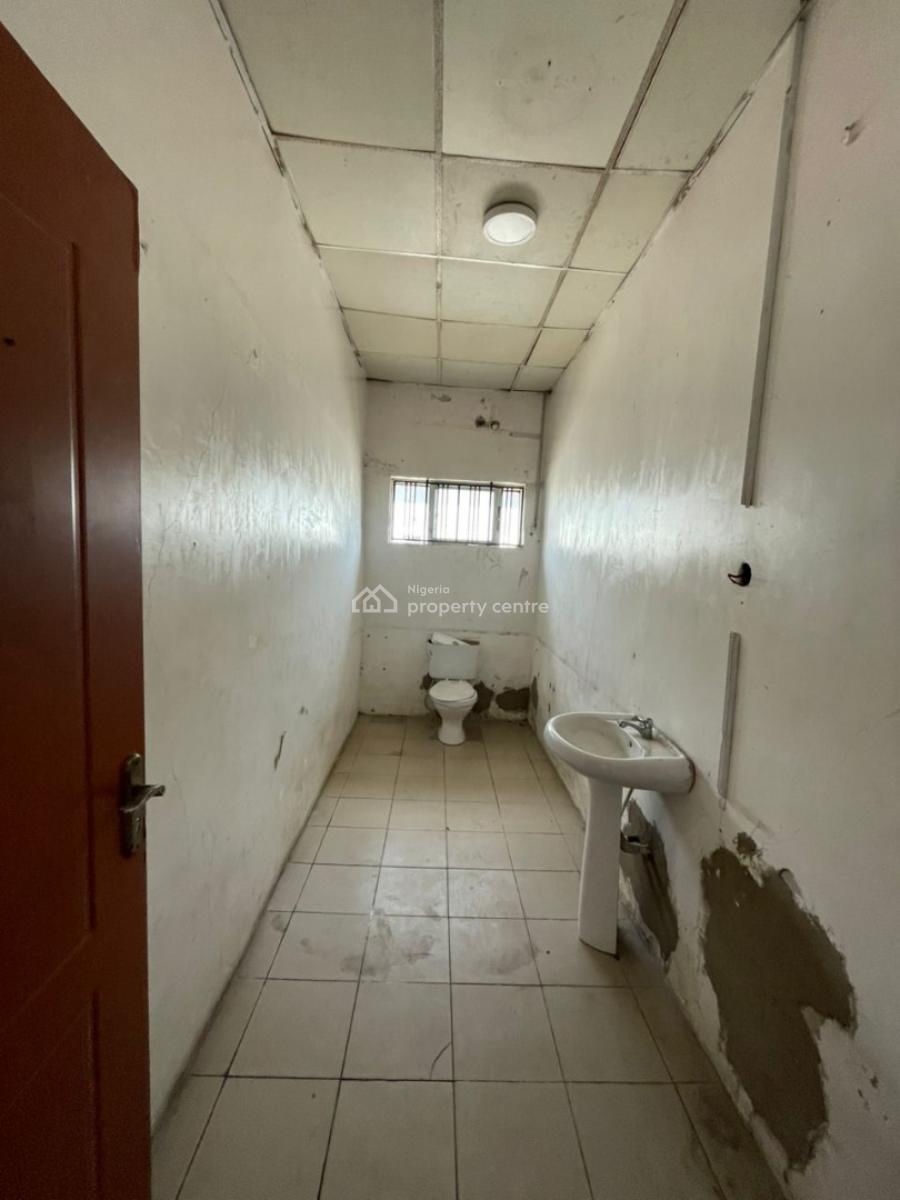 5bedroom Detached Duplex with 3bqs in a Secured Environment, Victoria Island (vi), Lagos, Commercial Property for Rent
