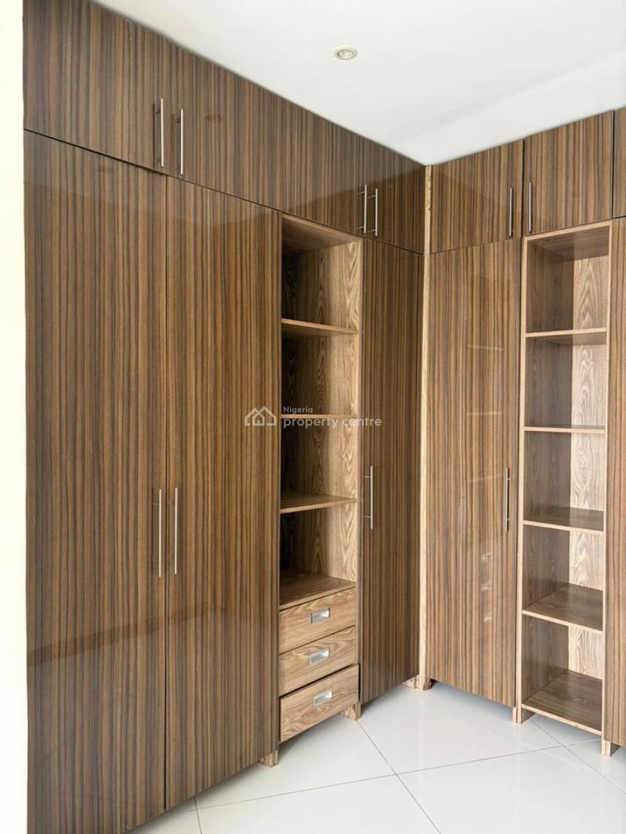 Well Maintained Luxury 4-bedroom Penthouse with 2 Dedicated Bqs, Victoria Island (vi), Lagos, Flat / Apartment for Rent