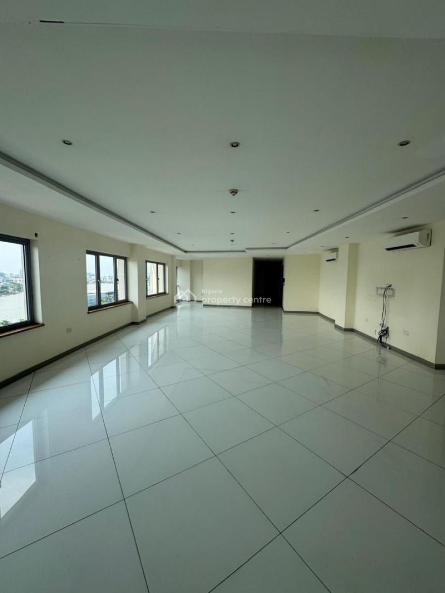 Well Maintained Luxury 4-bedroom Penthouse with 2 Dedicated Bqs, Victoria Island (vi), Lagos, Flat / Apartment for Rent