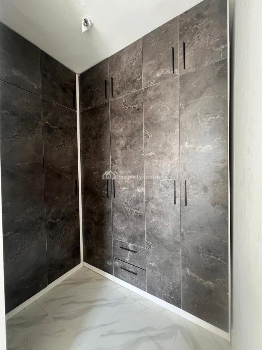 Newly Built 3 Bedroom Apartment + 1 Bq, Swimming Pool, Gym, Elevator -, Newly Built 3 Bedroom Apartment + 1 Bq, Swimming Pool, Gym, Elevator, Lekki Phase 1, Lekki, Lagos, Flat / Apartment for Sale
