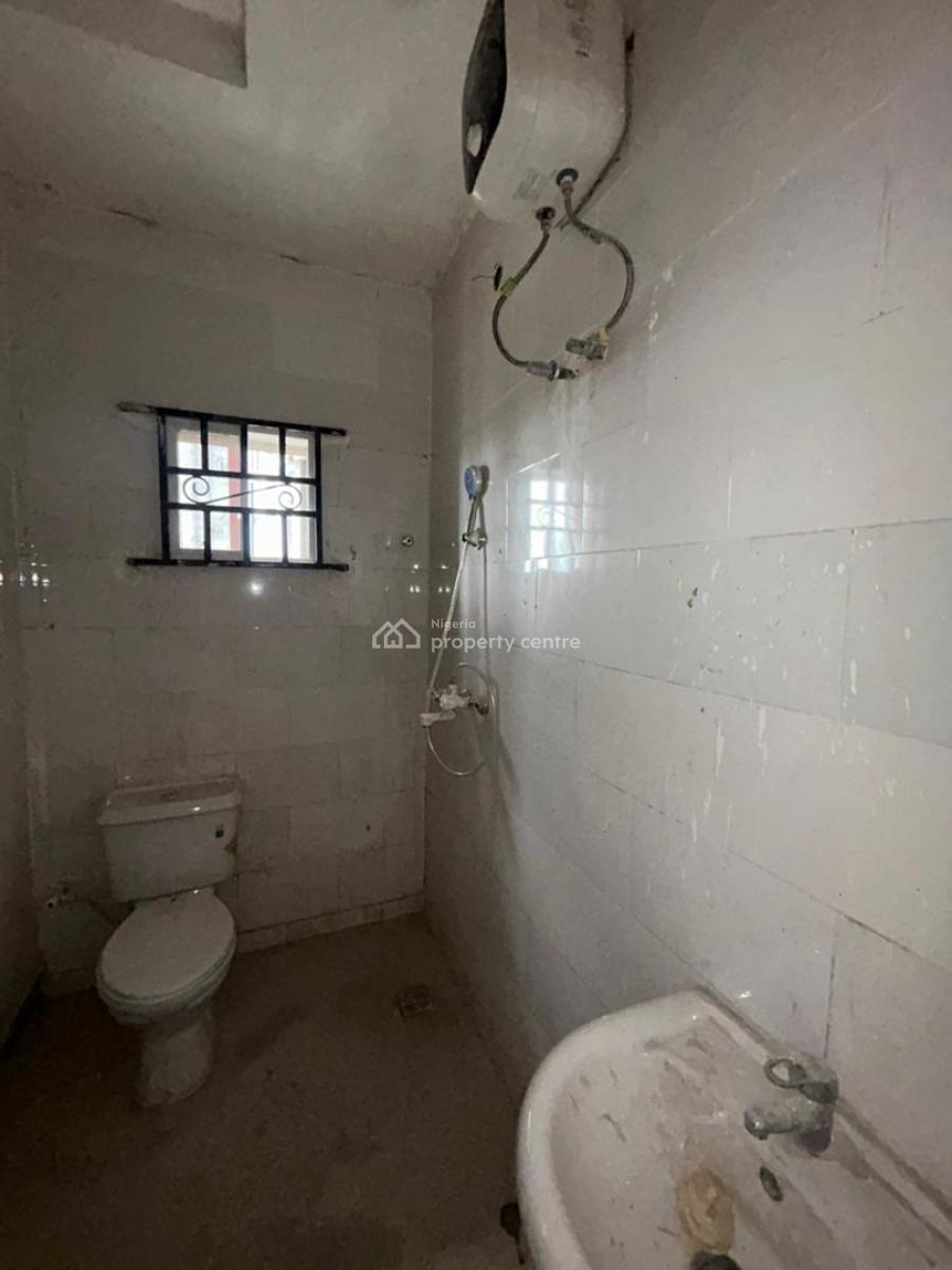 Decent 3bedroom Flat in Sterling Heights Estate Ajelogo, Davies Street, Kosofe, Lagos, Flat / Apartment for Sale