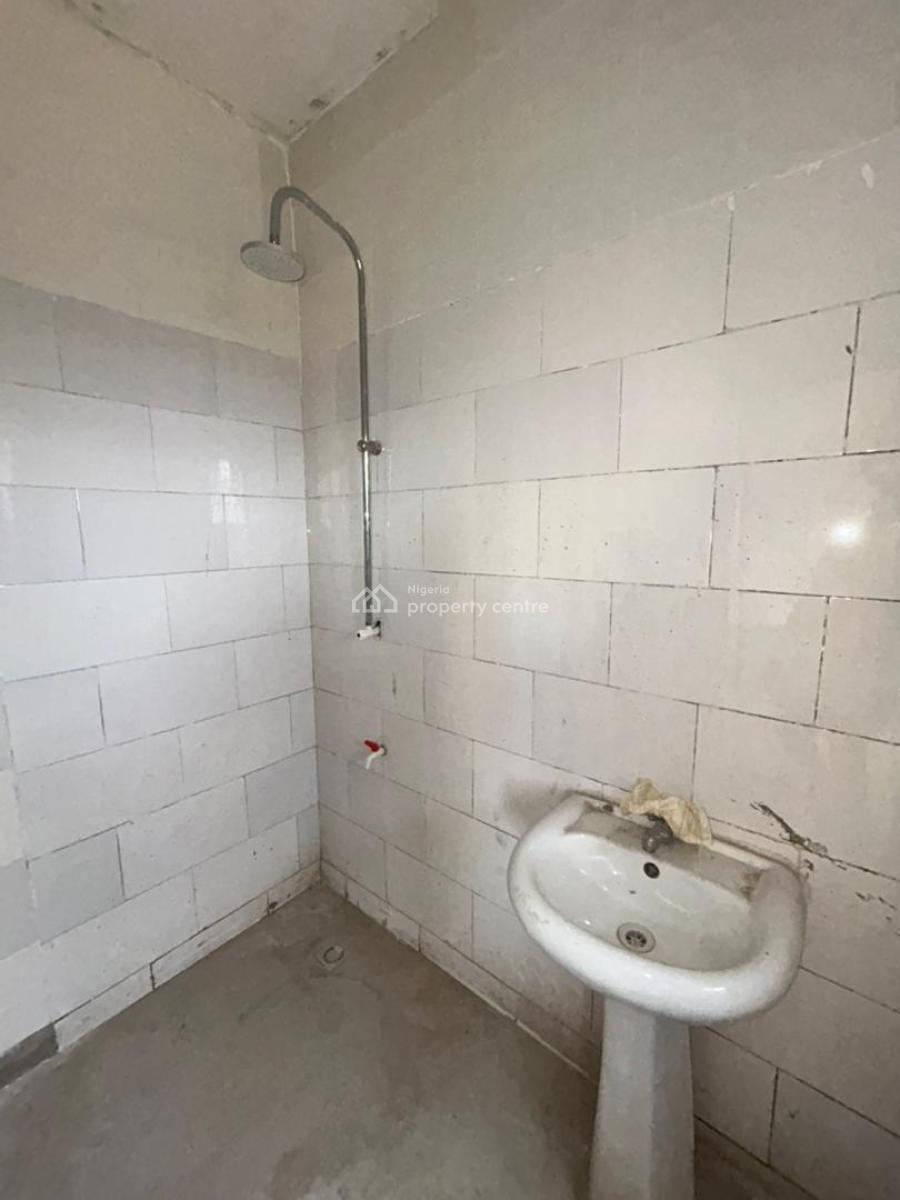 Decent 3bedroom Flat in Sterling Heights Estate Ajelogo, Davies Street, Kosofe, Lagos, Flat / Apartment for Sale