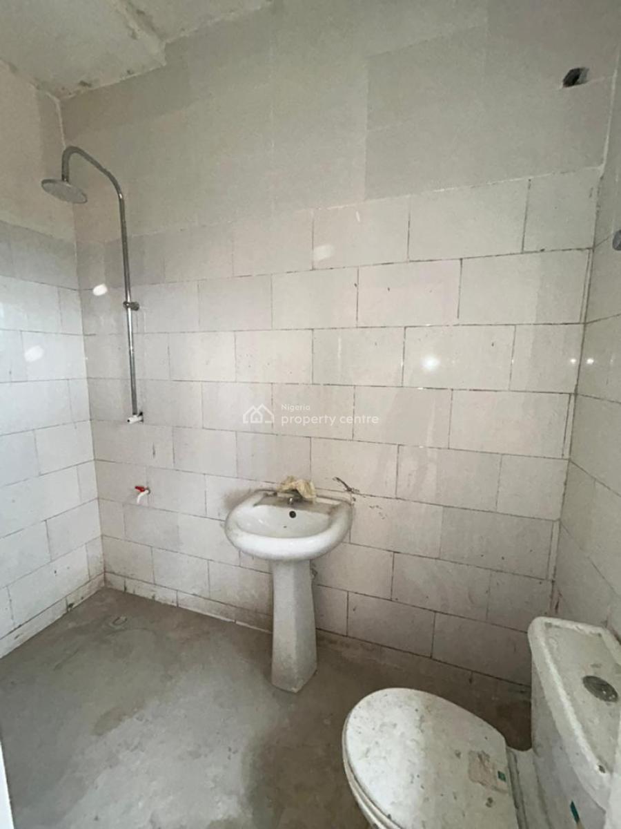Decent 3bedroom Flat in Sterling Heights Estate Ajelogo, Davies Street, Kosofe, Lagos, Flat / Apartment for Sale