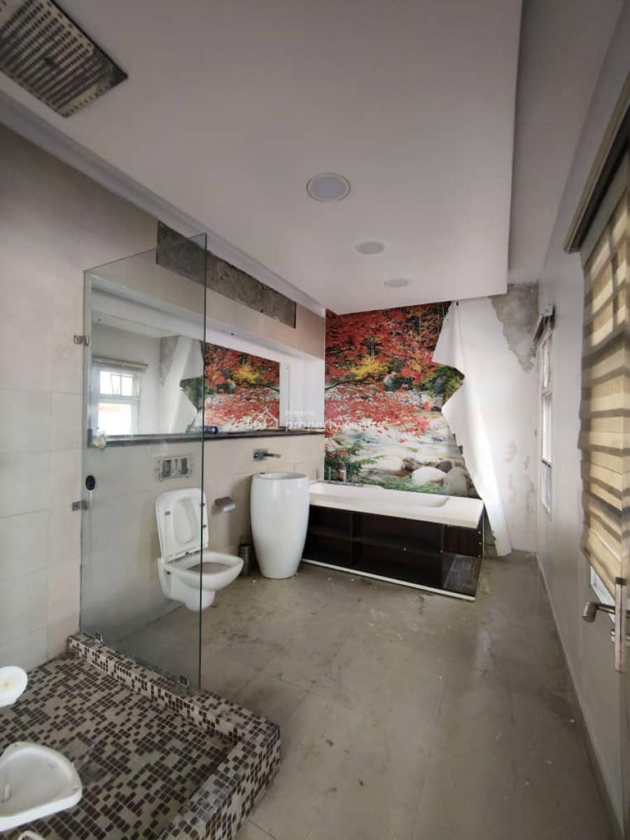 2 Bedroom Penthouse Apartment with 2 Balconies, Lekki, Lekki Phase 1, Lekki, Lagos, Self Contain (single Rooms) for Rent